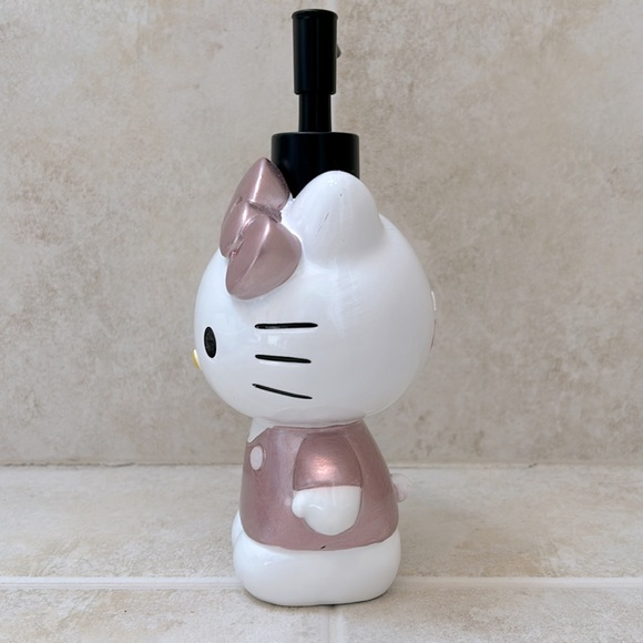 HELLO KITTY ceramic soap dispenser NWT - Picture 2 of 3